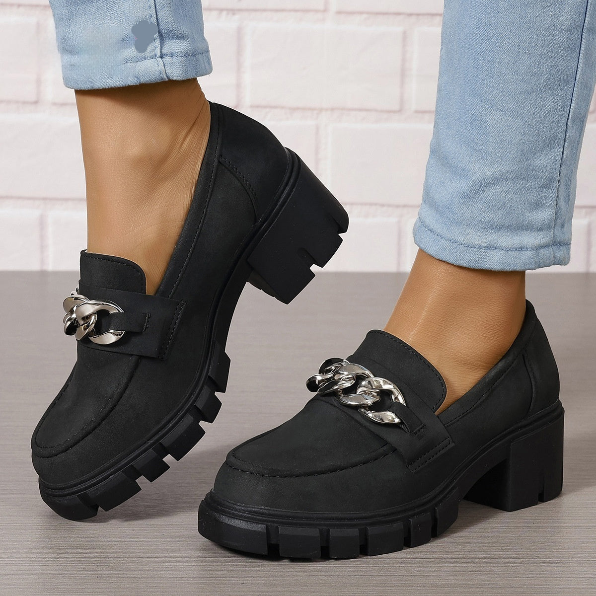 Silque – Chaussures Oversize à Chaîne